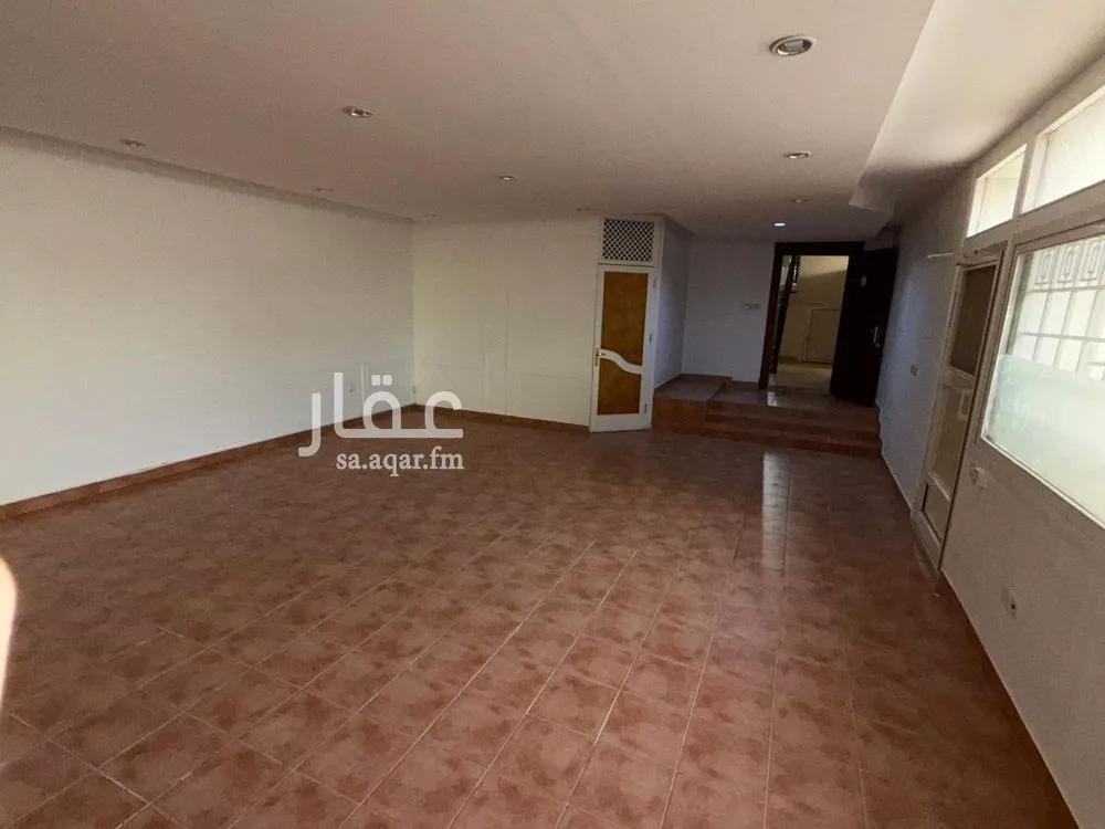 عمارة للإيجار في شارع ابن منظور, حي الربوة, مدينة الرياض, منطقة الرياض 1 صورة