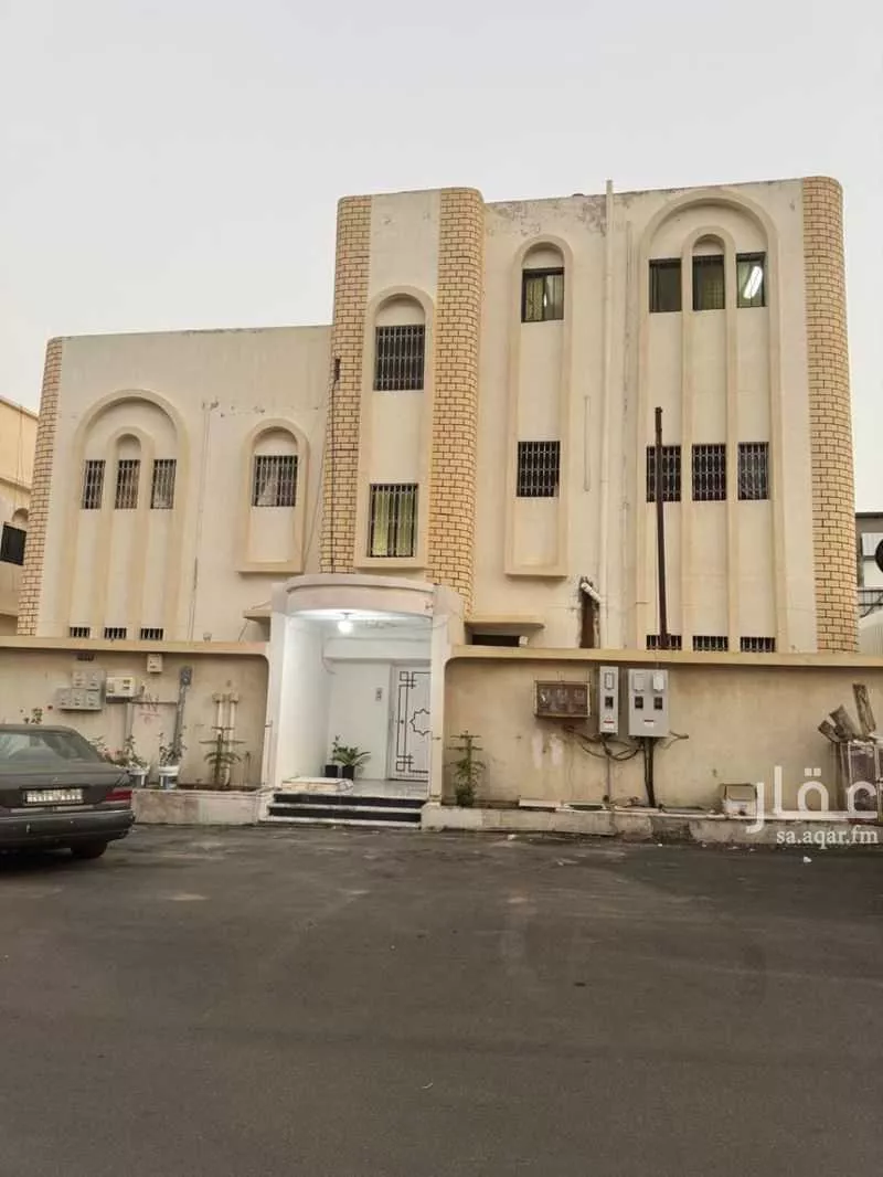 عمارة للبيع في شارع الشارع العام, حي العزيزية, مدينة خميس مشيط, منطقة عسير 1 صورة