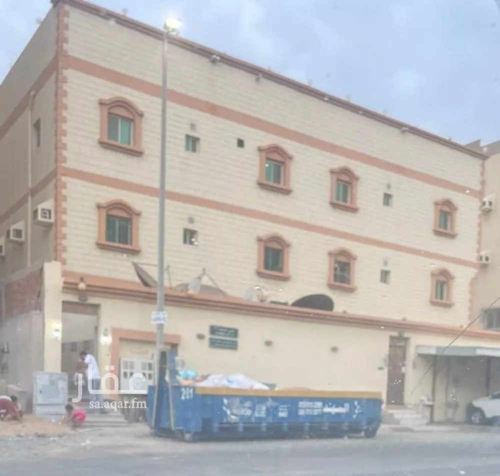 عمارة للبيع في شارع عبدالله بن سلمان, حي الواحة, مدينة جدة, منطقة مكة المكرمة 1 صورة