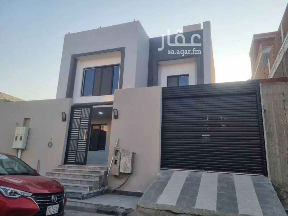 فيلا للبيع في شارع علي القابسي, حي اللؤلؤ, مدينة جدة, منطقة مكة المكرمة 1 صورة
