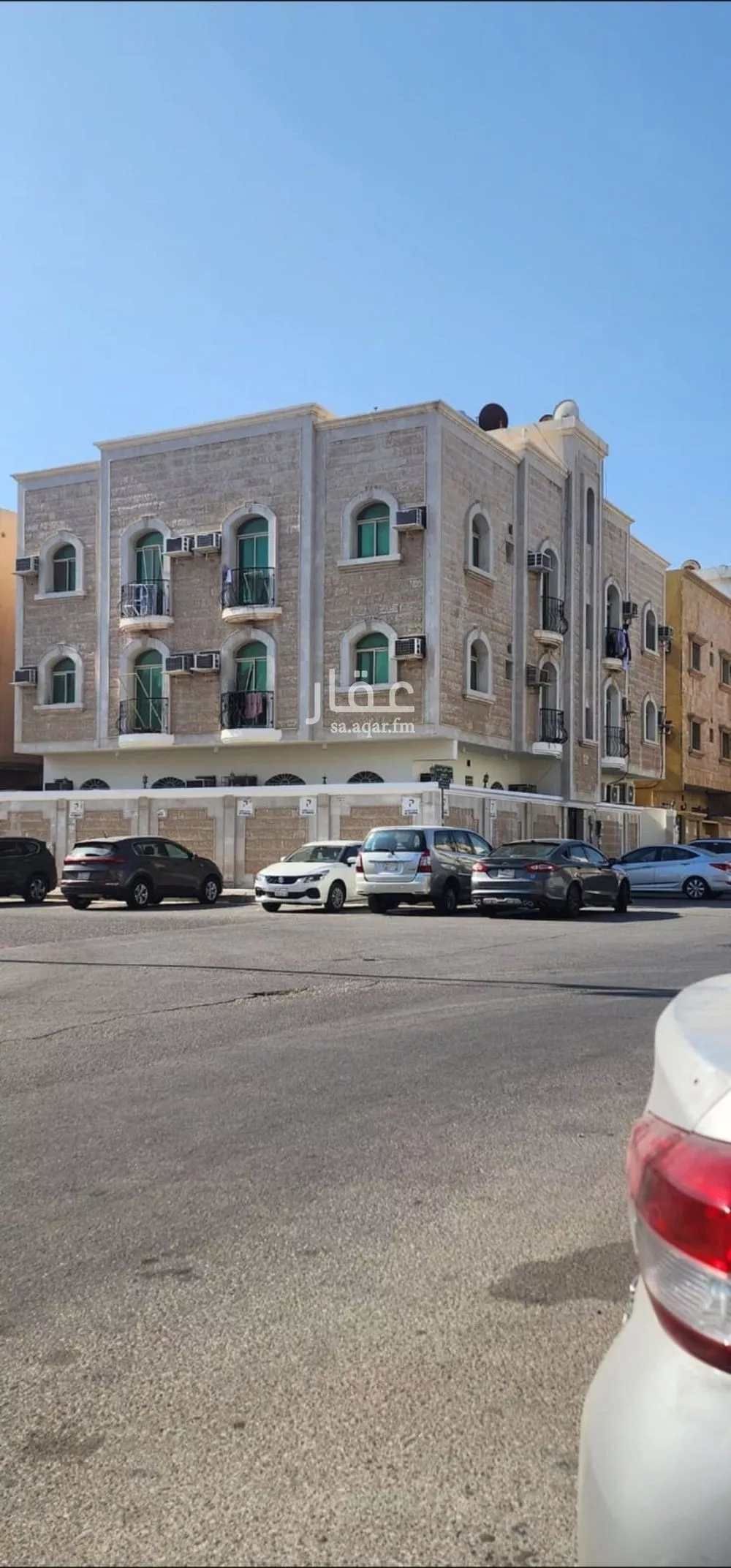 عمارة للبيع في شارع بقيق, حي الخبر الجنوبية, مدينة الخبر, المنطقة الشرقية 1 صورة