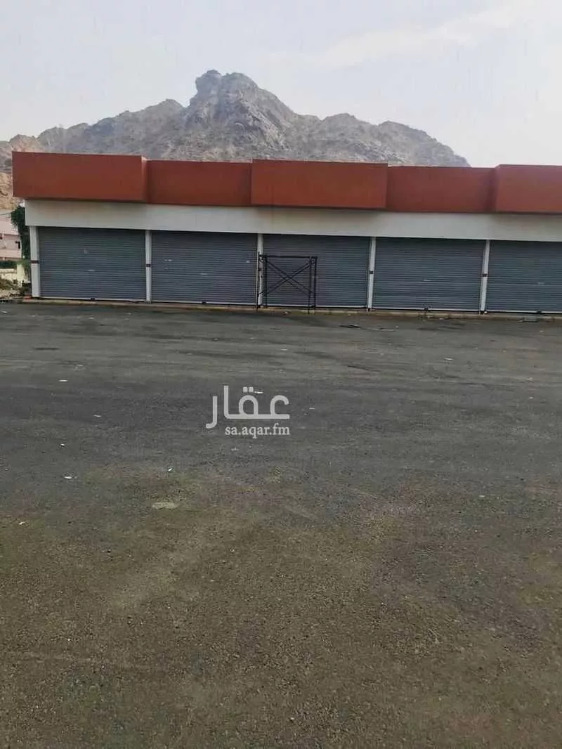 محل للإيجار في حي الضيقه, مدينة المجاردة - الضيقه, منطقة عسير 1 صورة
