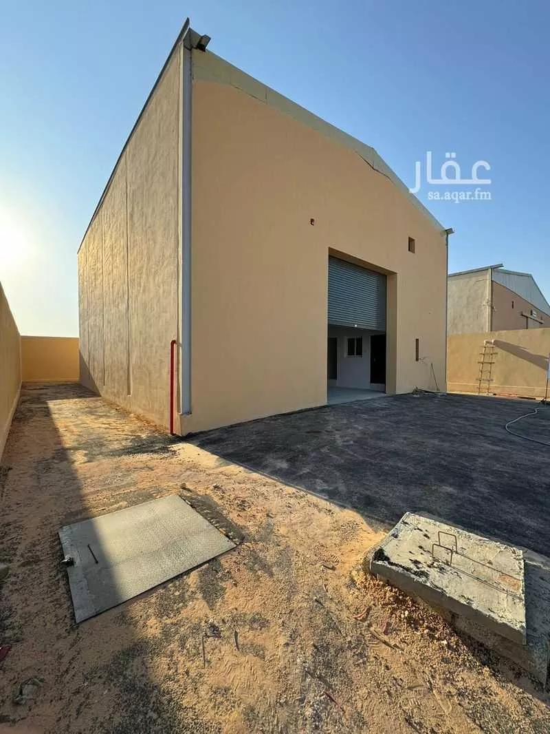 مستودع للإيجار في حي مشرفة, مدينة الهياثم, منطقة الرياض 1 صورة
