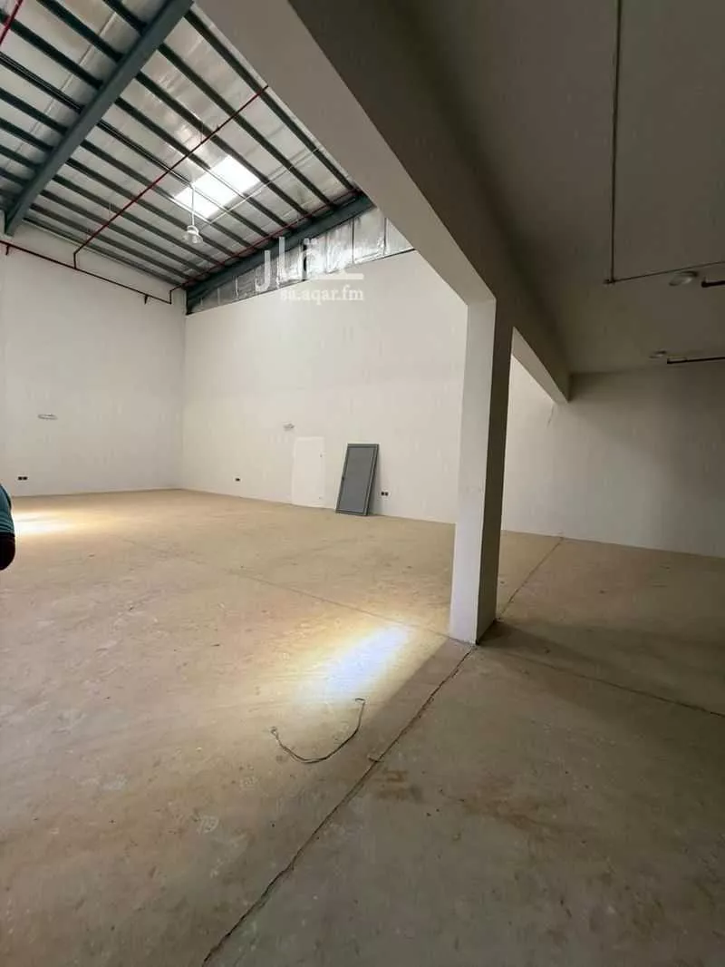 مستودع للإيجار في شارع خزان الماء, حي المصفاة, مدينة الرياض, منطقة الرياض 1 صورة