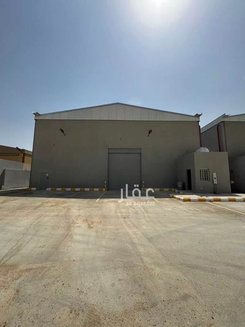 مستودع للإيجار في شارع اللوزية, حي طيبة, مدينة الرياض, منطقة الرياض 1 صورة