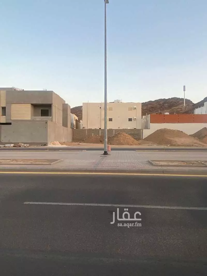 أرض للبيع في شارع ثابت ابن يسار, حي السلام, مدينة المدينه المنوره, منطقة المدينة المنورة 1 صورة
