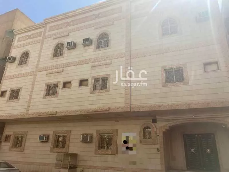 عمارة للإيجار في شارع جامع ابن ابي راشد, حي قربان, مدينة المدينة المنورة, منطقة المدينة المنورة 1 صورة