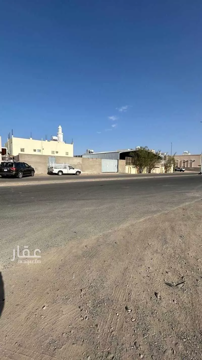 أرض للإيجار في شارع حمزة ابن عوف, حي الزهرة, مدينة المدينه المنوره, منطقة المدينة المنورة 1 صورة
