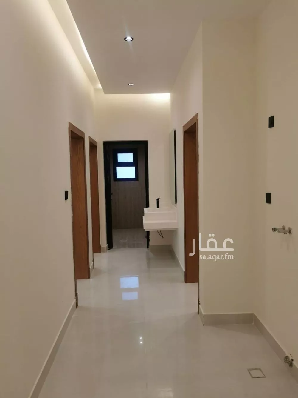 عمارة للبيع في شارع البسلم, حي الشعلة, مدينة الدمام, المنطقة الشرقية 1 صورة