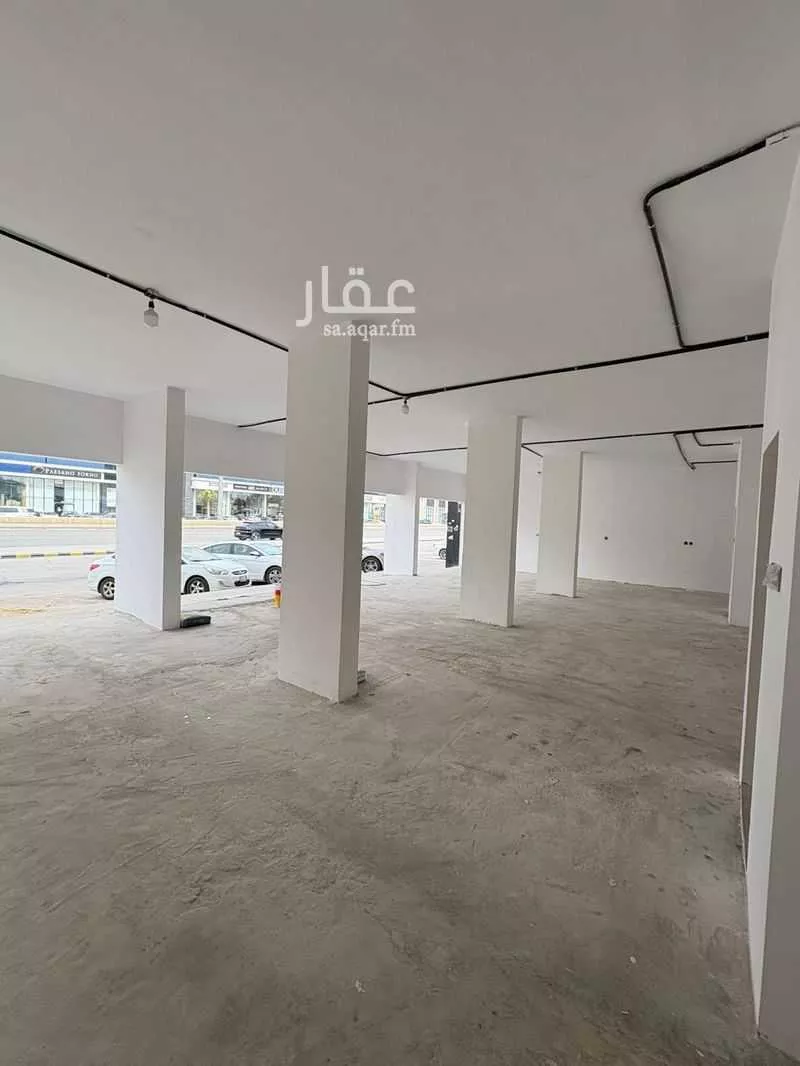 محل للإيجار في شارع سعود بن عبدالعزيز بن محمد الفرعي, حي المحمدية, مدينة الرياض, منطقة الرياض 1 صورة