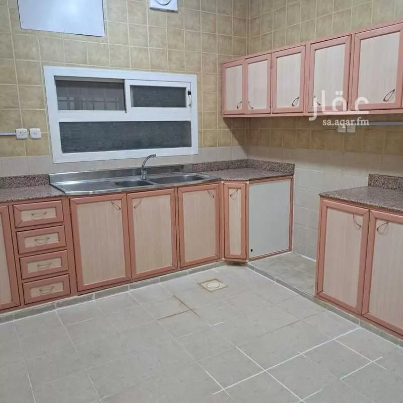 شقة للإيجار في شارع الورد ، حي ظهرة لبن ، الرياض ، منطقة الرياض 1 صورة