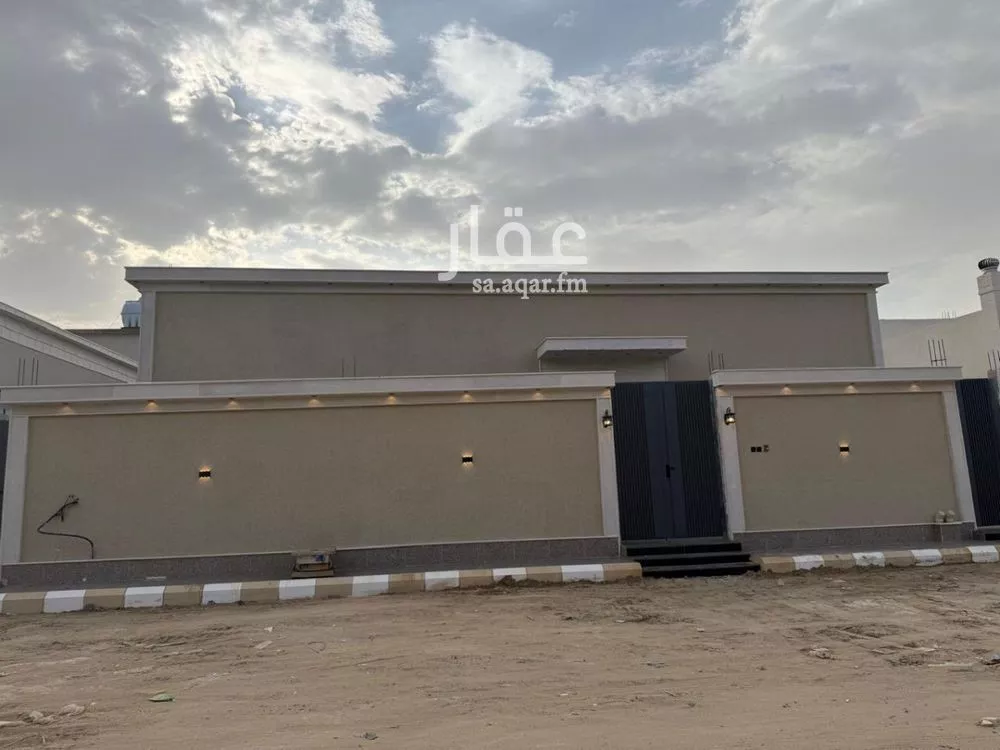دور للبيع في شارع شارع السعادة , حي الريان, مدينة بيشه, منطقة عسير 1 صورة