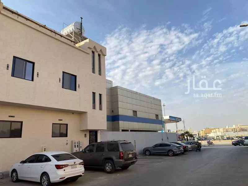 عمارة للإيجار في شارع روضة الخزرج, حي المعذر, مدينة الرياض, منطقة الرياض 1 صورة