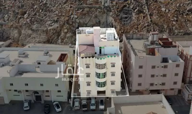 عمارة للبيع في شارع أحمد بن عبد الواحد ، حي الكعكية ، مكة ، منطقة مكة المكرمة 1 صورة