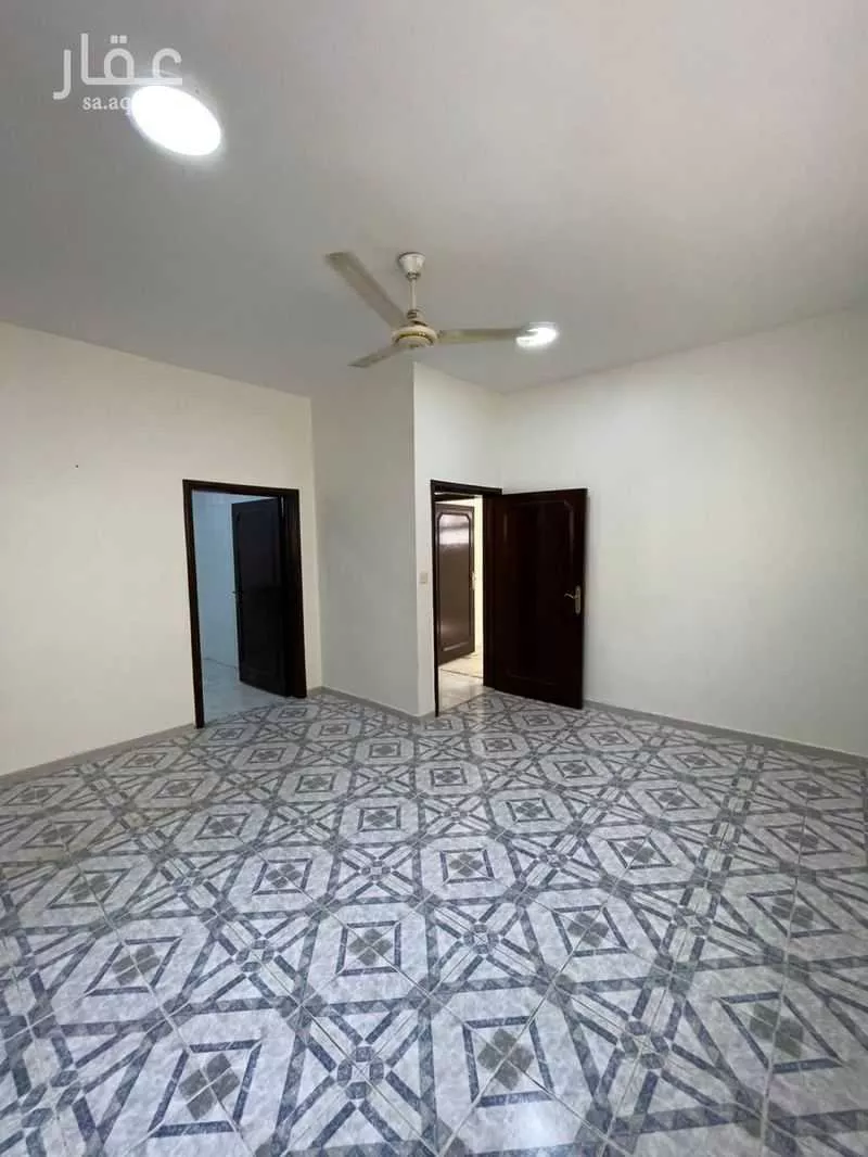 عمارة للإيجار في شارع تميم الدارى, حي شبرا, مدينة الرياض, منطقة الرياض 1 صورة