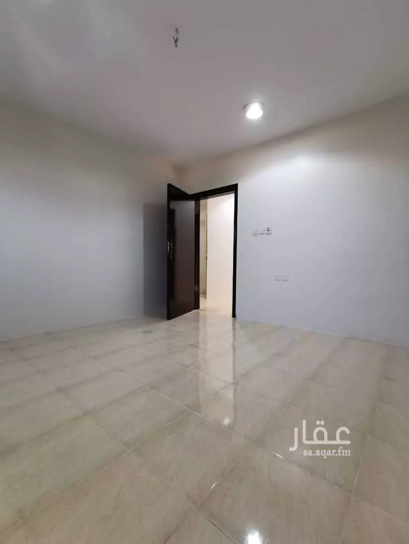 شقة للإيجار في شارع عائشة بنت ابي بكر, حي السويدي, مدينة الرياض, منطقة الرياض 1 صورة