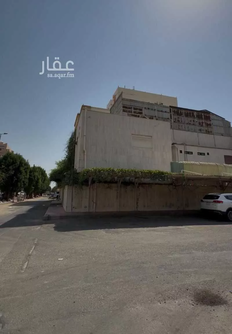 فيلا للبيع في شارع يزيد بن معاويه, حي الفيصلية, مدينة جدة, منطقة مكة المكرمة 1 صورة