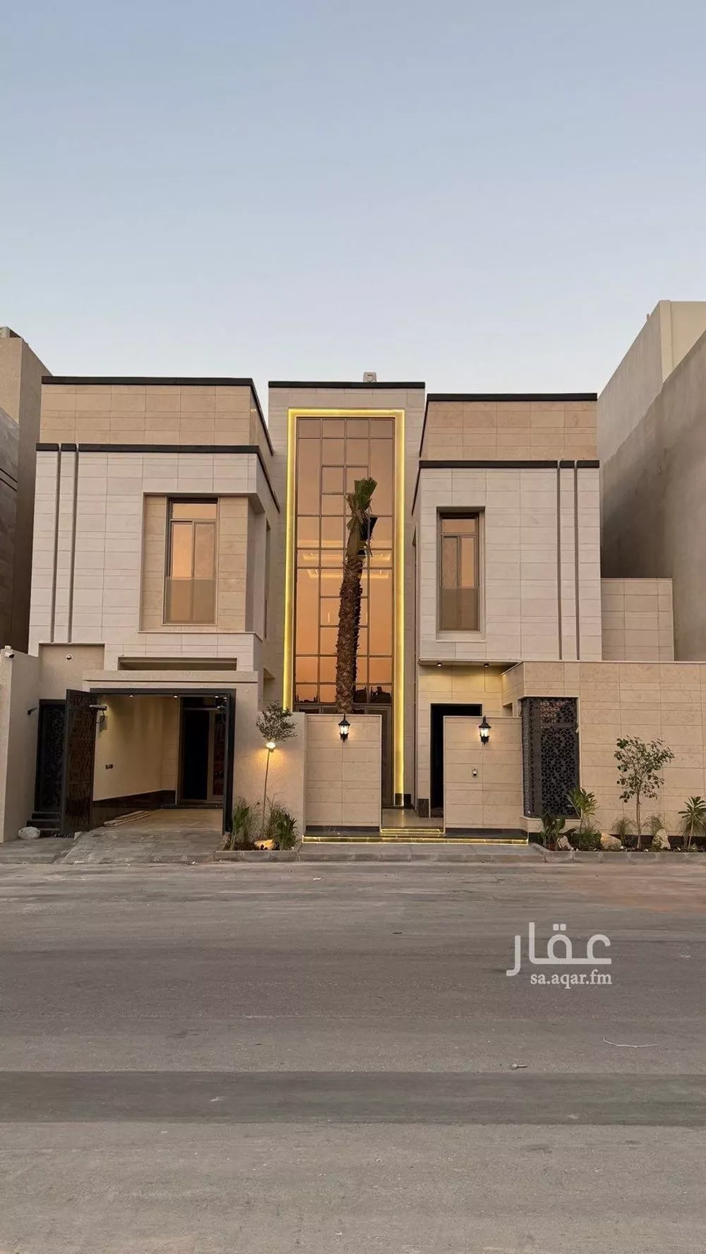 فيلا للبيع في شارع محمد بن أبي بكر القيم, حي المهدية, مدينة الرياض, منطقة الرياض 1 صورة