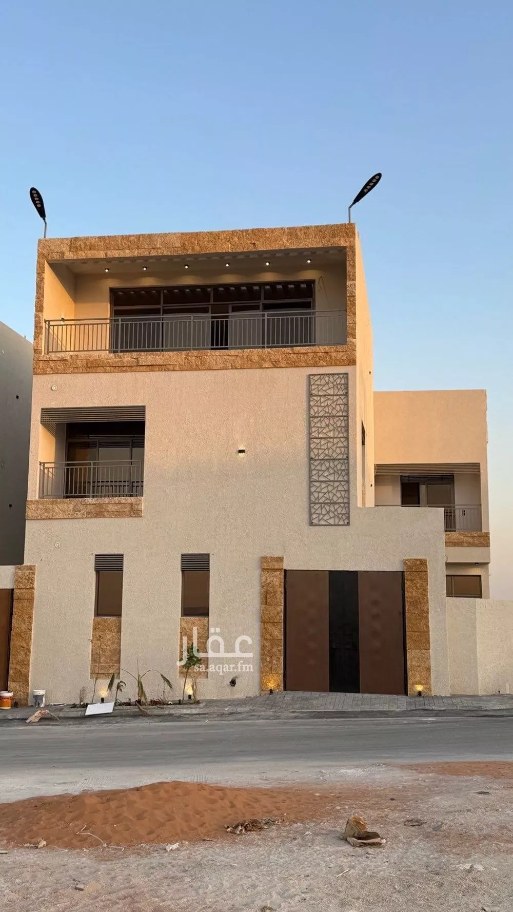 فيلا للبيع في شارع محمد بن أبي بكر القيم, حي المهدية, مدينة الرياض, منطقة الرياض 1 صورة