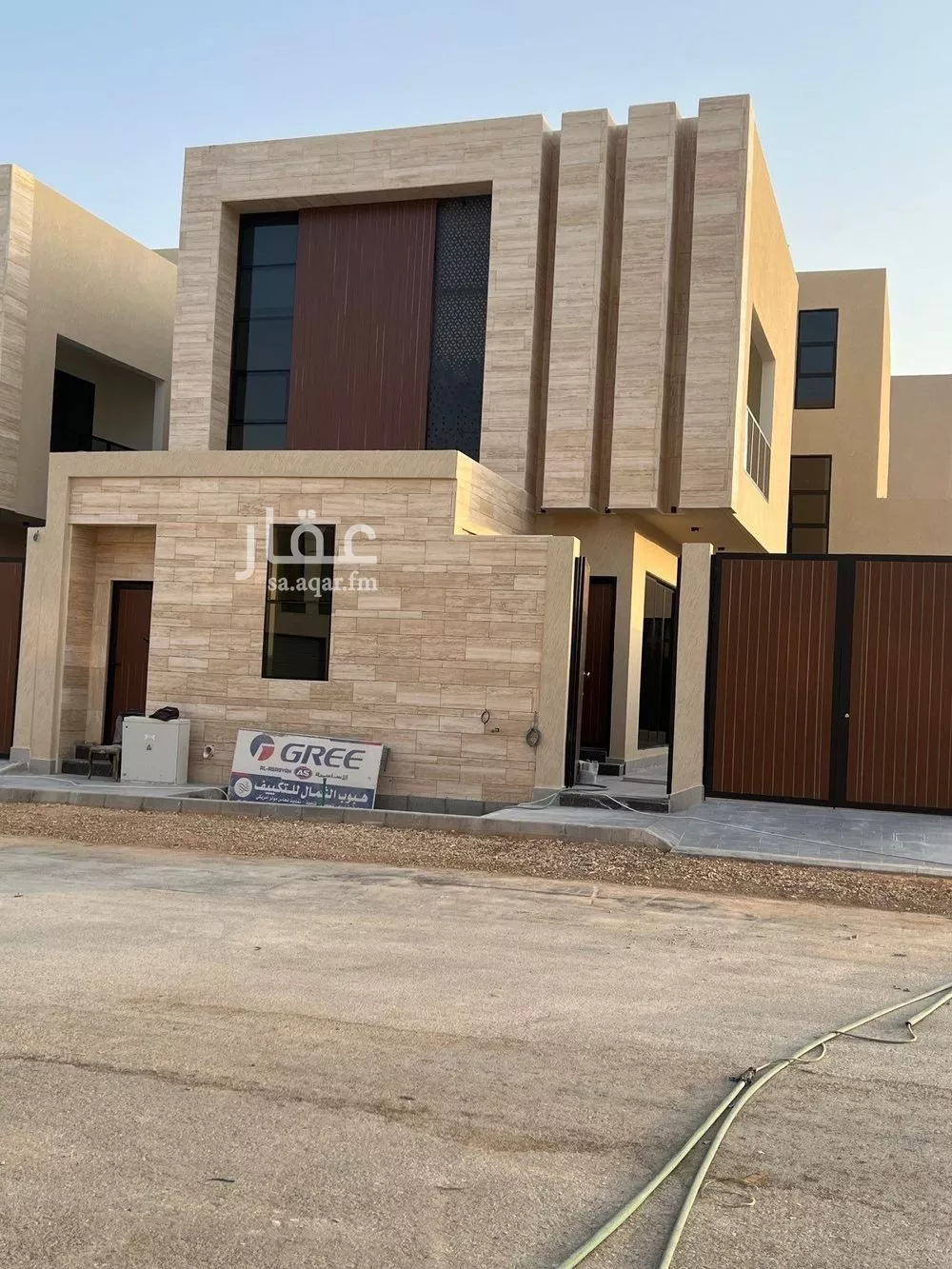 فيلا للبيع في شارع محمد بن أبي بكر القيم, حي المهدية, مدينة الرياض, منطقة الرياض 1 صورة