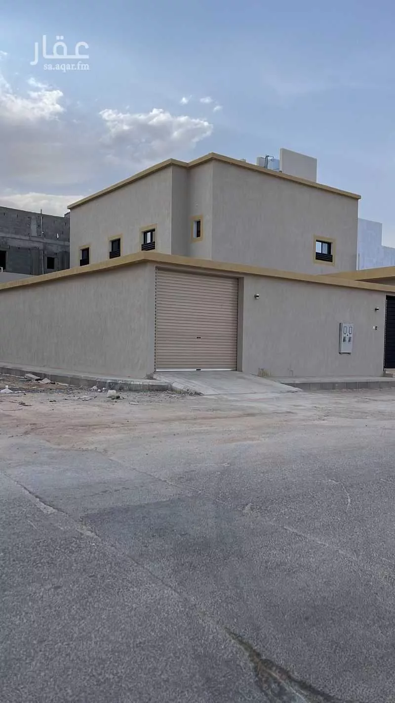 فيلا للبيع في شارع قيس ابن عبدالله, حي الإسكان, مدينة المجمعه, منطقة الرياض 1 صورة