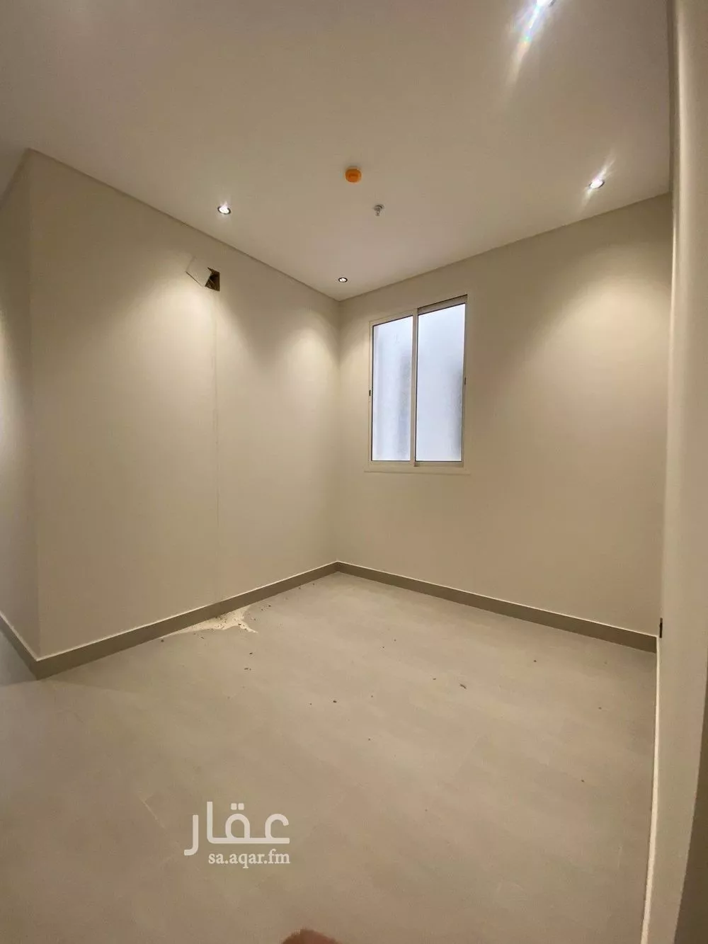 عمارة للإيجار في شارع اوس , حي الرمال, مدينة الرياض, منطقة الرياض 1 صورة