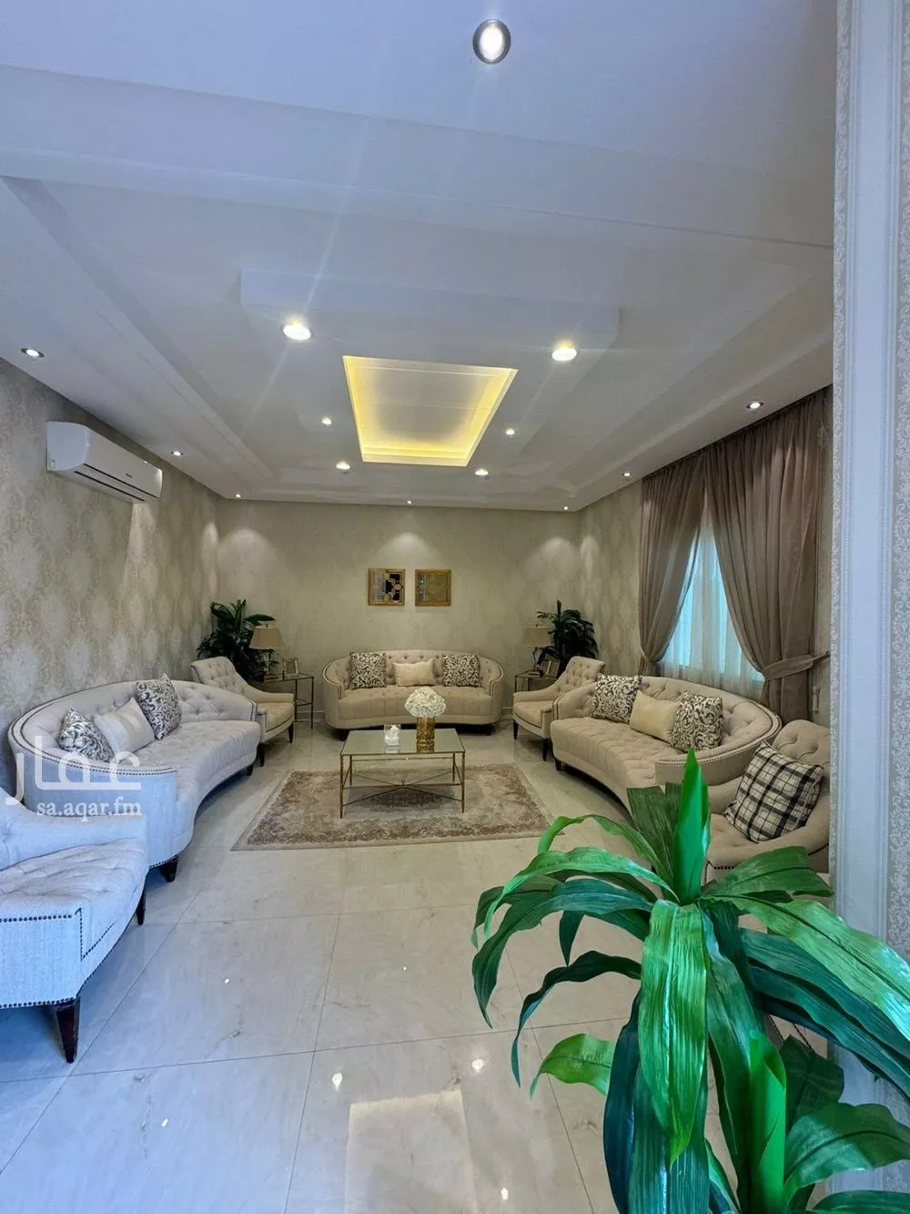 فيلا للبيع في شارع زين بن أحمد, حي القيروان, مدينة الرياض, منطقة الرياض 1 صورة