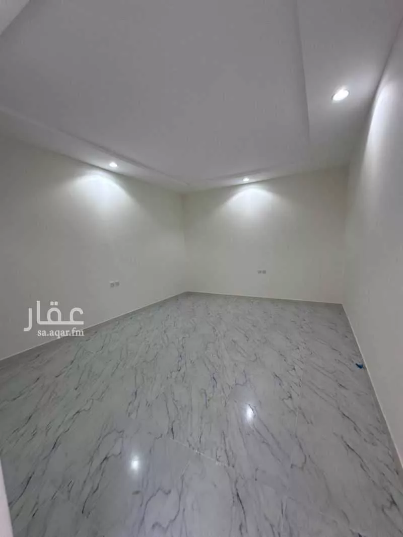 غرفة للإيجار في شارع عبدالملك بن عمر بن عبدالعزيز, حي الرمال, مدينة الرياض, منطقة الرياض 1 صورة