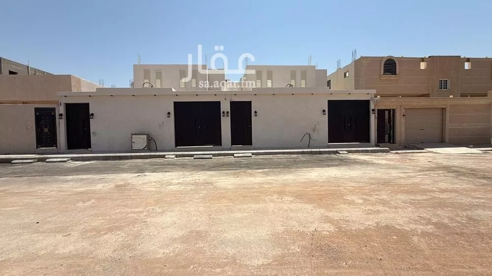 دور للبيع في شارع محمد بن ابراهيم بن ابي القاسم, حي أبوكبير, مدينة المدينه المنوره, منطقة المدينة المنورة 1 صورة