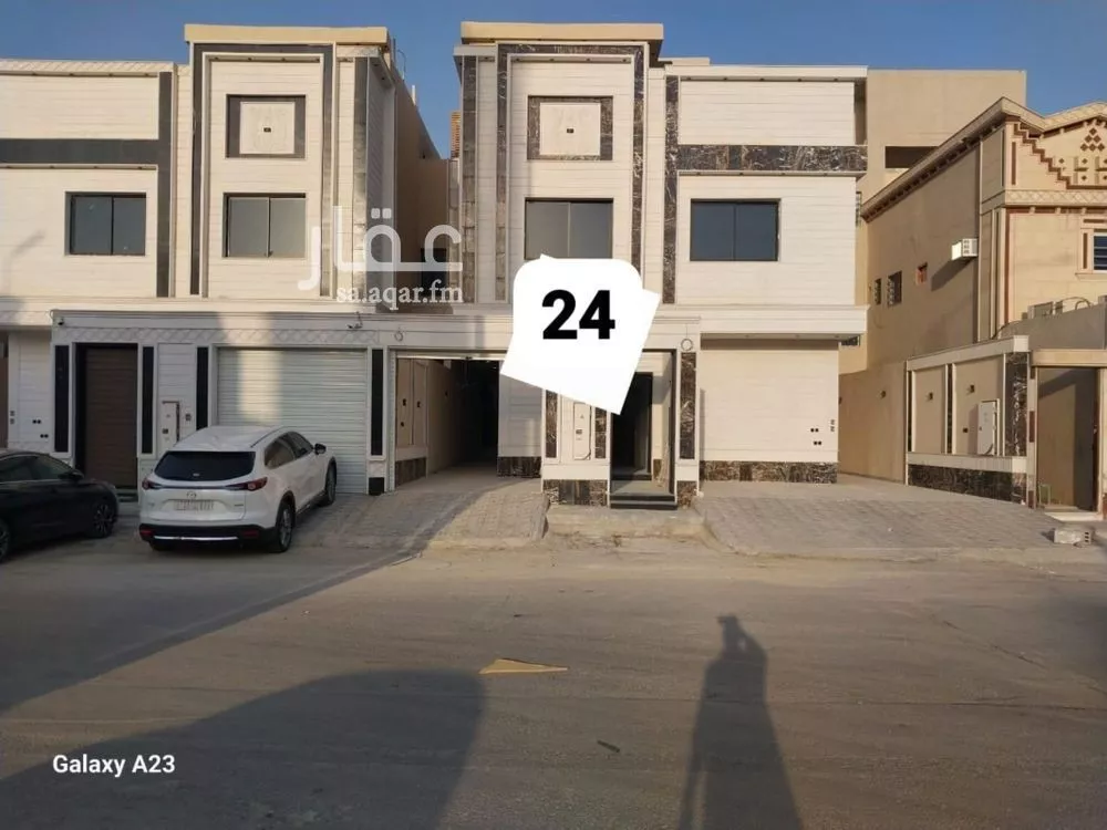 دور للبيع في شارع نجم الدين الايوبي, حي طويق, مدينة الرياض, منطقة الرياض 1 صورة