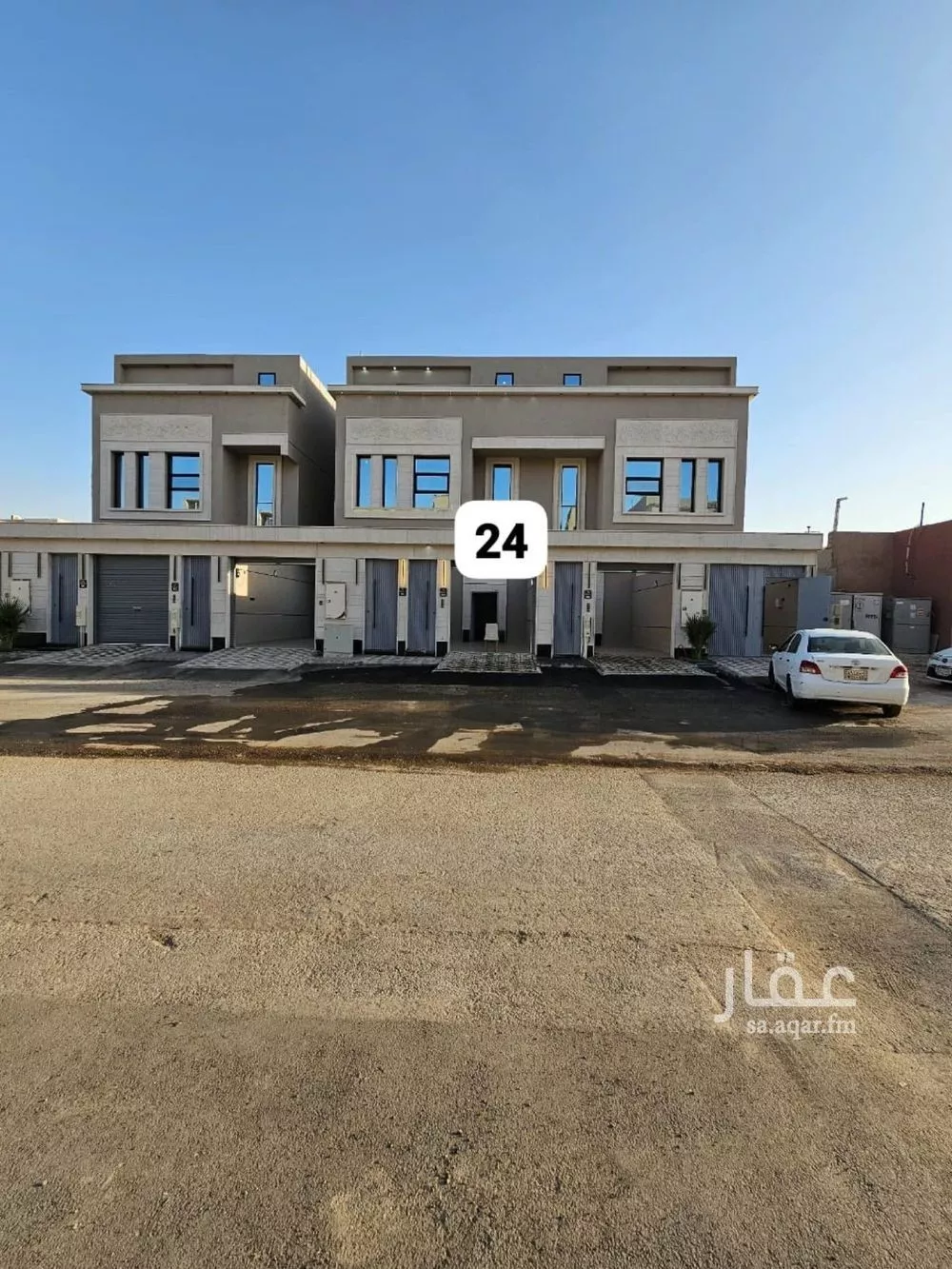 دور للبيع في شارع حمودة بن عطية, حي العوالي, مدينة الرياض, منطقة الرياض 1 صورة