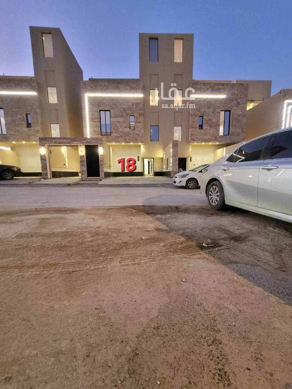 دور للبيع في شارع إسماعيل المغيثي, حي طويق, مدينة الرياض, منطقة الرياض 1 صورة