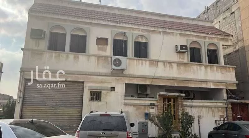 عمارة للبيع في شارع العلا, حي الثقبة, مدينة الخبر, المنطقة الشرقية 1 صورة