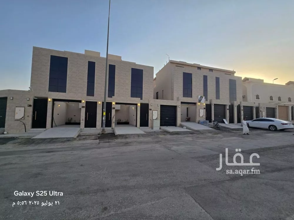 دور للبيع في شارع فضالة الأسدي, حي طويق, مدينة الرياض, منطقة الرياض 1 صورة