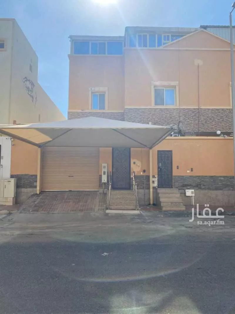 فيلا للبيع في شارع محمد ابن الصائغ ، حي النعيم ، جدة ، جدة 1 صورة
