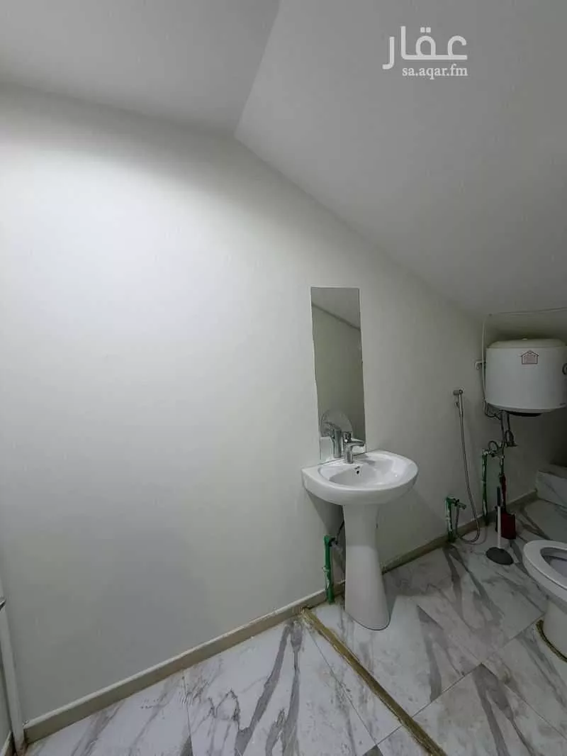 عمارة للإيجار في شارع الرشد, حي المونسية, مدينة الرياض, منطقة الرياض 1 صورة