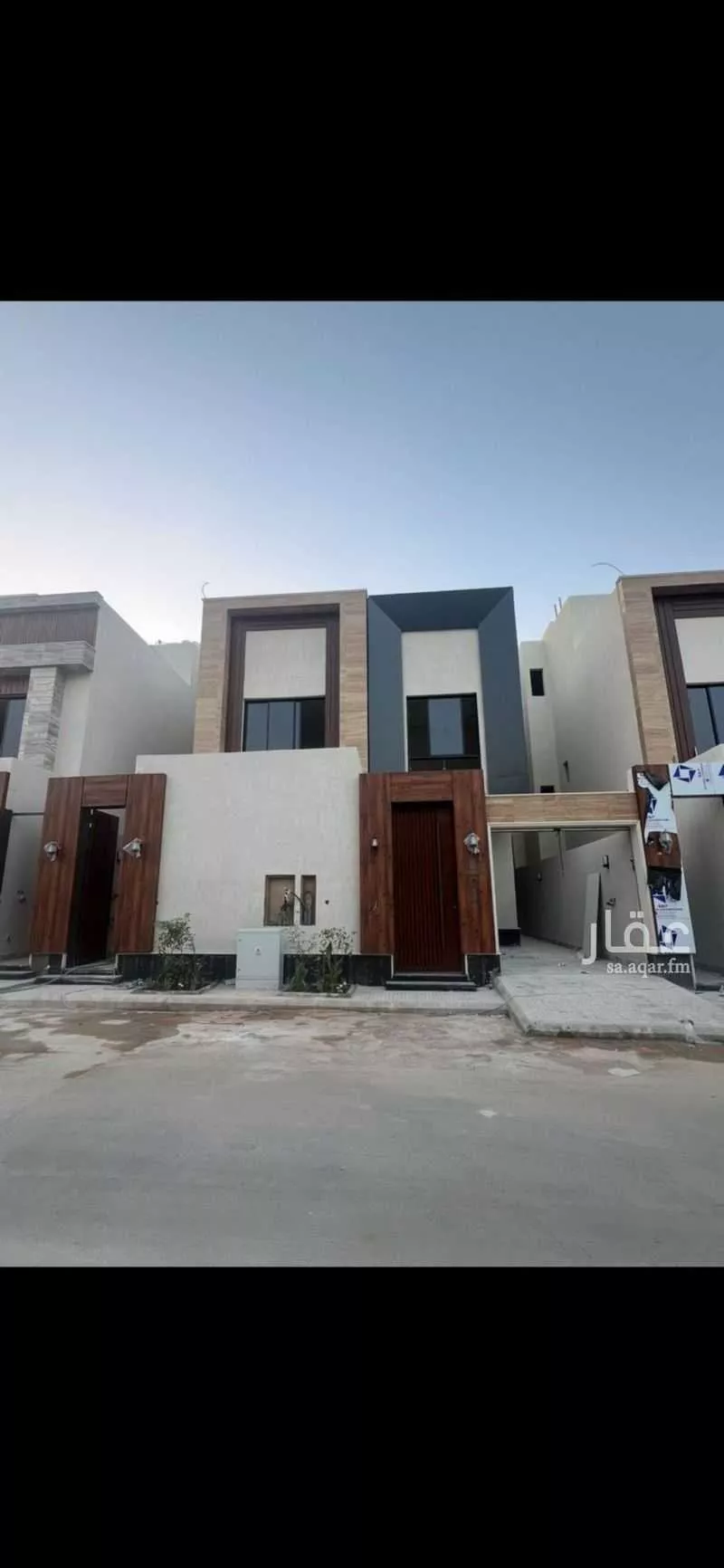 فيلا للبيع في شارع سعيد بن محمد المكناسي, حي الرمال, مدينة الرياض, منطقة الرياض 1 صورة