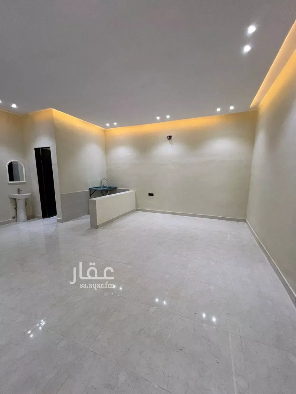 عمارة للإيجار في شارع غصين بن براق, حي الرمال, مدينة الرياض, منطقة الرياض 1 صورة