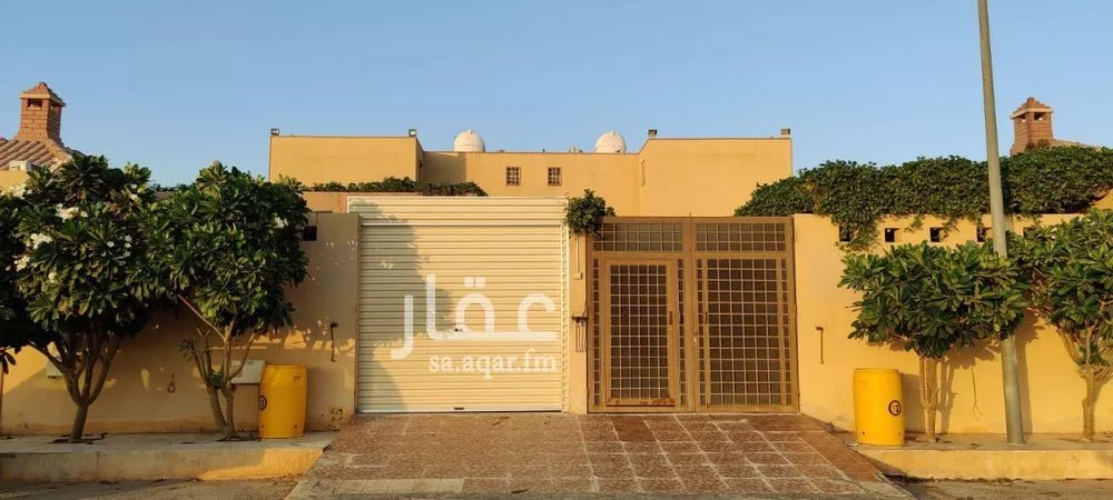 فيلا للبيع في حي الحمراء, مدينة عنيزه, منطقة القصيم 1 صورة