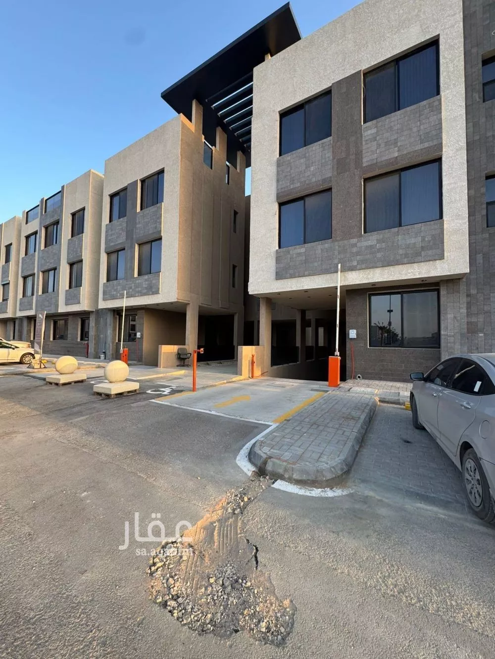 شقة للبيع في شارع الحارث بن سليل, حي العارض, مدينة الرياض, منطقة الرياض 1 صورة