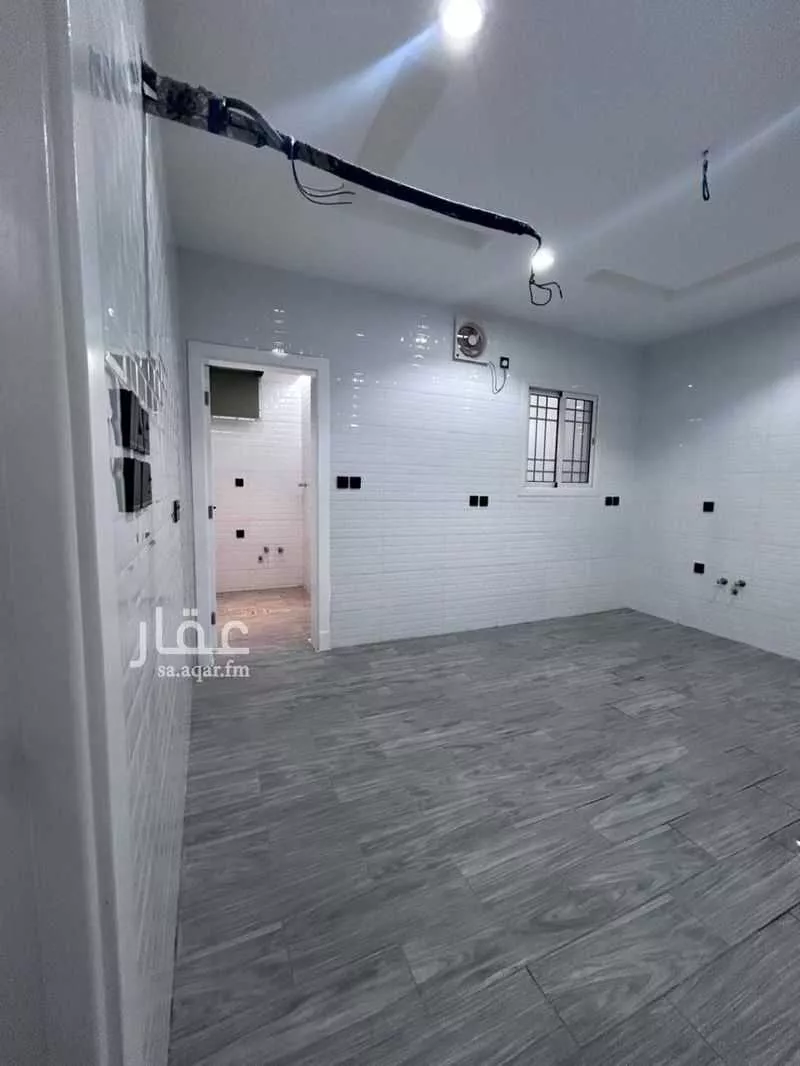 دور للبيع في شارع ابن القرطبي, حي الدويخلة, مدينة المدينة المنورة, منطقة المدينة المنورة 1 صورة