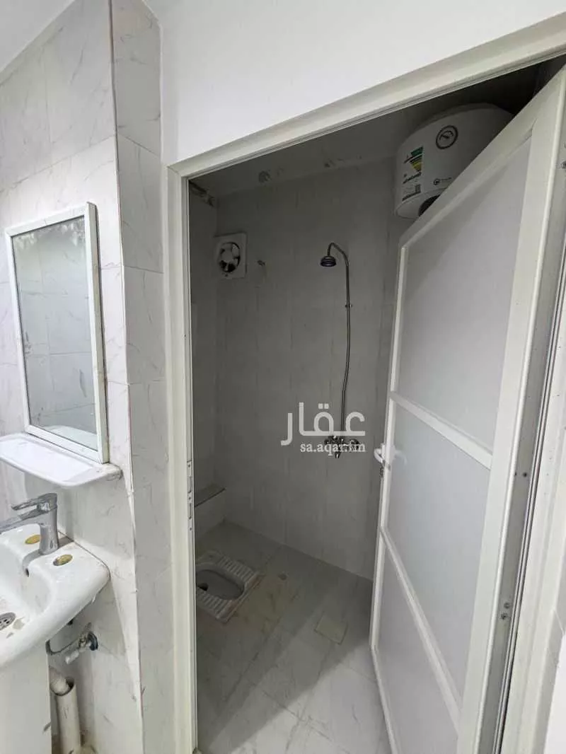 شقة للإيجار في شارع إبراهيم الطلحي ، حي العزيزية ، الرياض ، منطقة الرياض 1 صورة