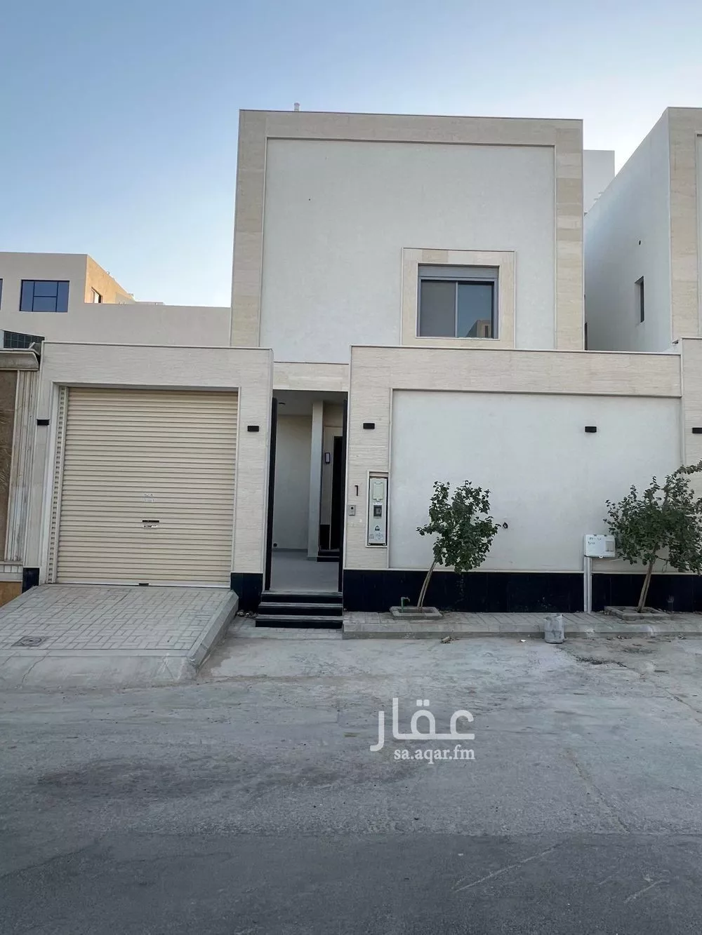 فيلا للإيجار في شارع إسماعيل الأزدي, حي القيروان, مدينة الرياض, منطقة الرياض 1 صورة