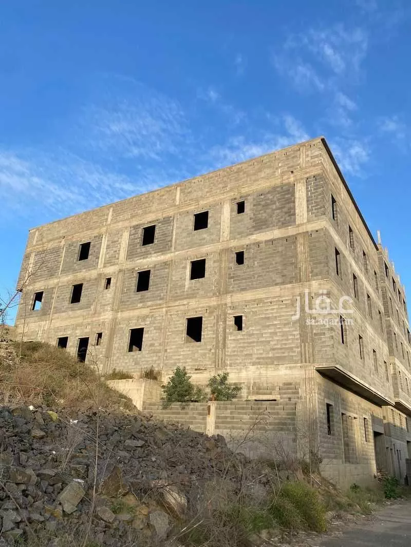 عمارة للبيع في شارع أبو سيف ، حي قرى آل غليظ ، أبها ، منطقة عسير 1 صورة