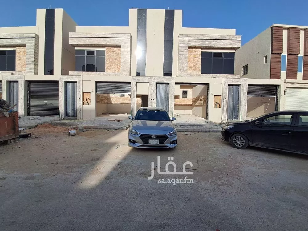 دور للبيع في شارع محمد بن عكرمة, حي طويق, مدينة الرياض, منطقة الرياض 1 صورة