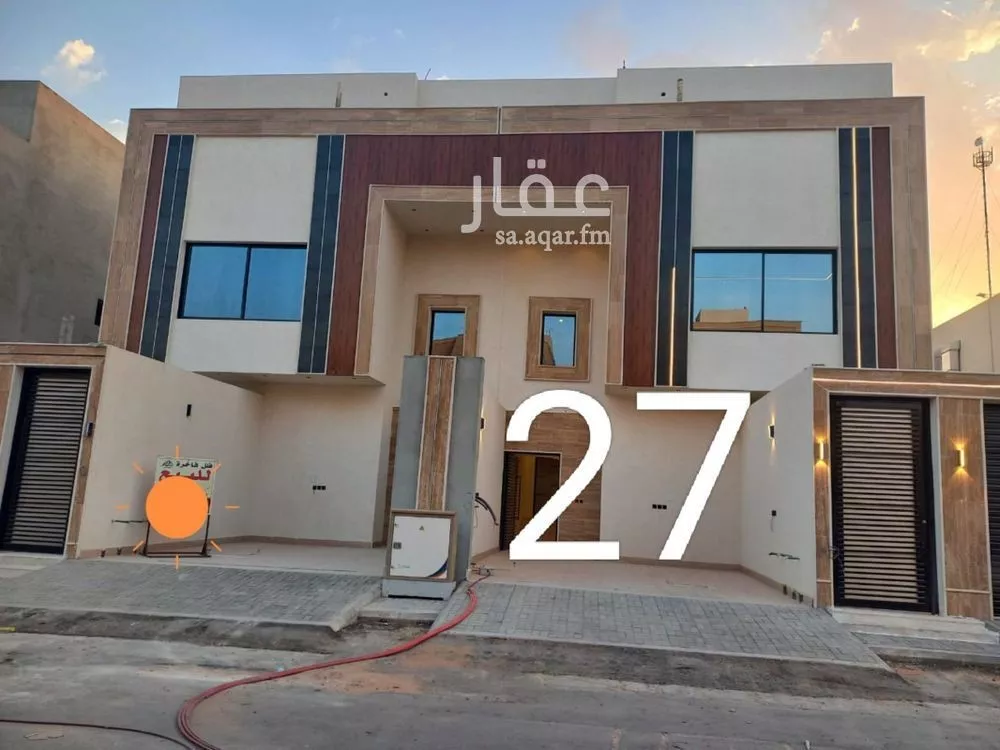 دور للبيع في شارع بلال ابن رباح, حي العريجاء الغربي, مدينة الرياض, منطقة الرياض 1 صورة
