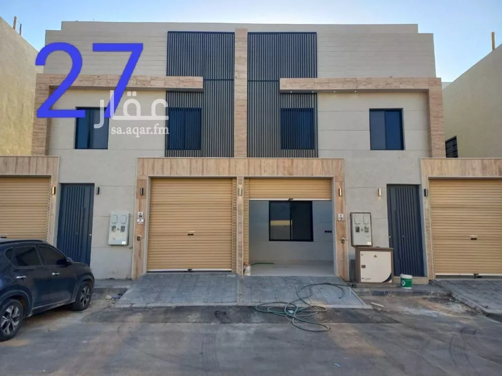 فيلا للبيع في شارع إسماعيل القيسي, حي عكاظ, مدينة الرياض, منطقة الرياض 1 صورة