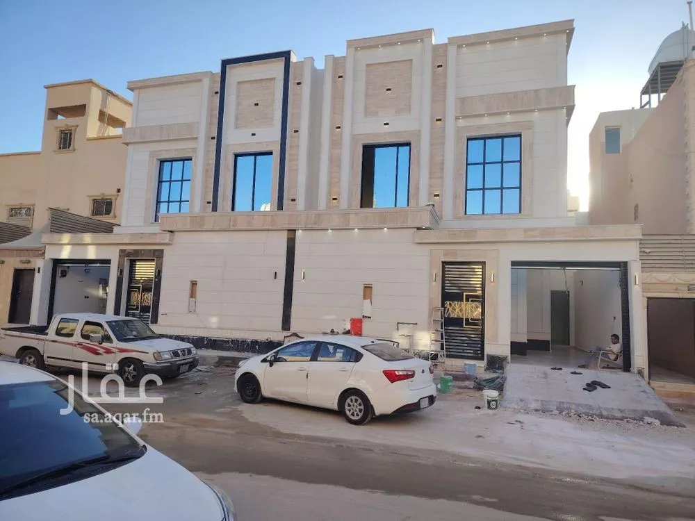 فيلا للبيع في شارع ابن خزرج, حي العريجاء الغربي, مدينة الرياض, منطقة الرياض 1 صورة