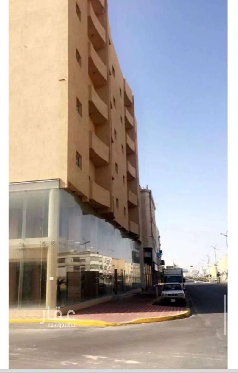 عمارة للبيع في طريق الملك عبدالعزيز, حي البستان, المبرز 1 صورة