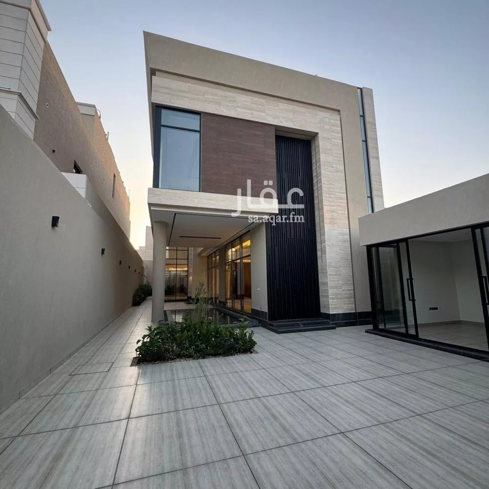 فيلا للبيع في شارع رقم 34, حي الملقا, مدينة الرياض, منطقة الرياض 1 صورة